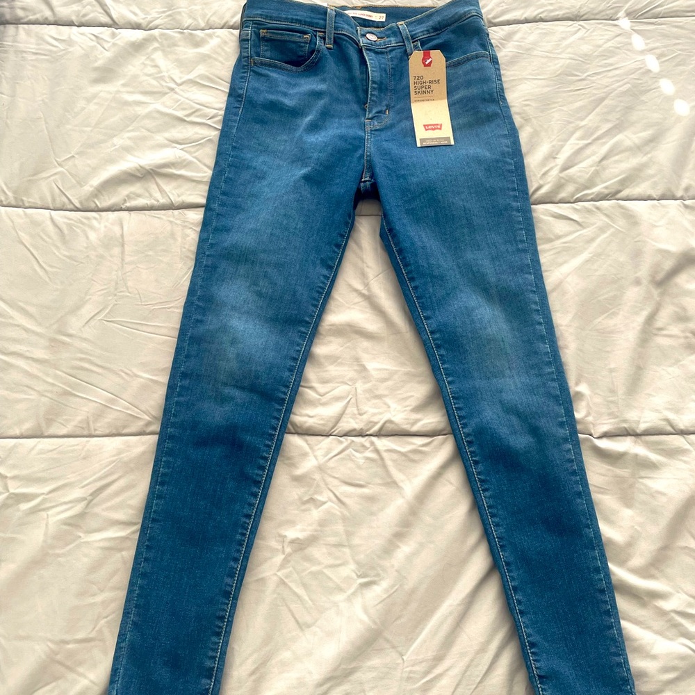 Levi’s 720 High-Rise Super Skinny Jean Size 27